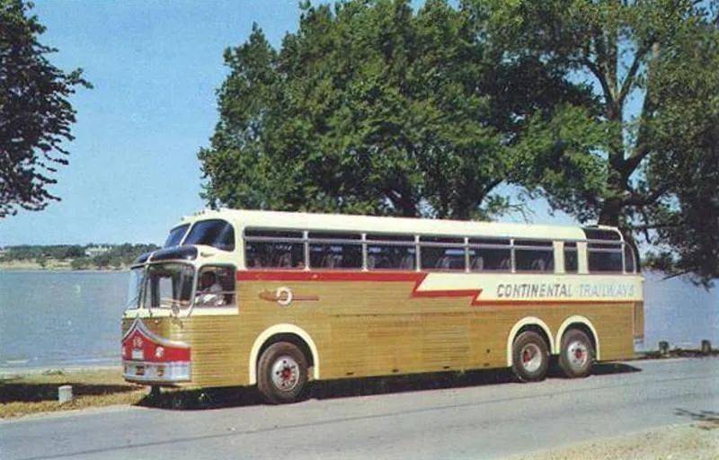 1981年的“銀鷹”旅游巴士,適合改裝為大型房車的車型